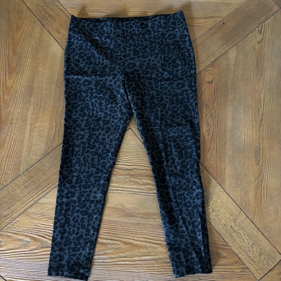 LOFT Black Leopard Ponte Leggings - Picture 1 of 4